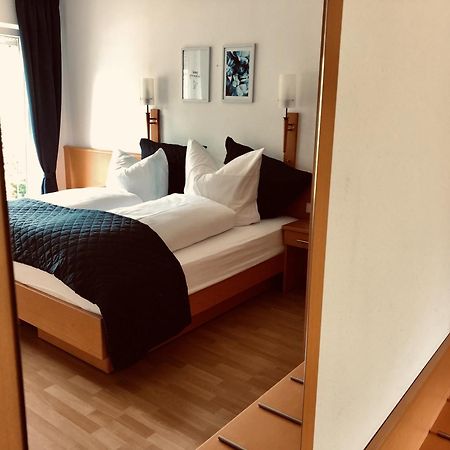 Am Landhaus - Gaestezimmer Walsheim Exterior photo