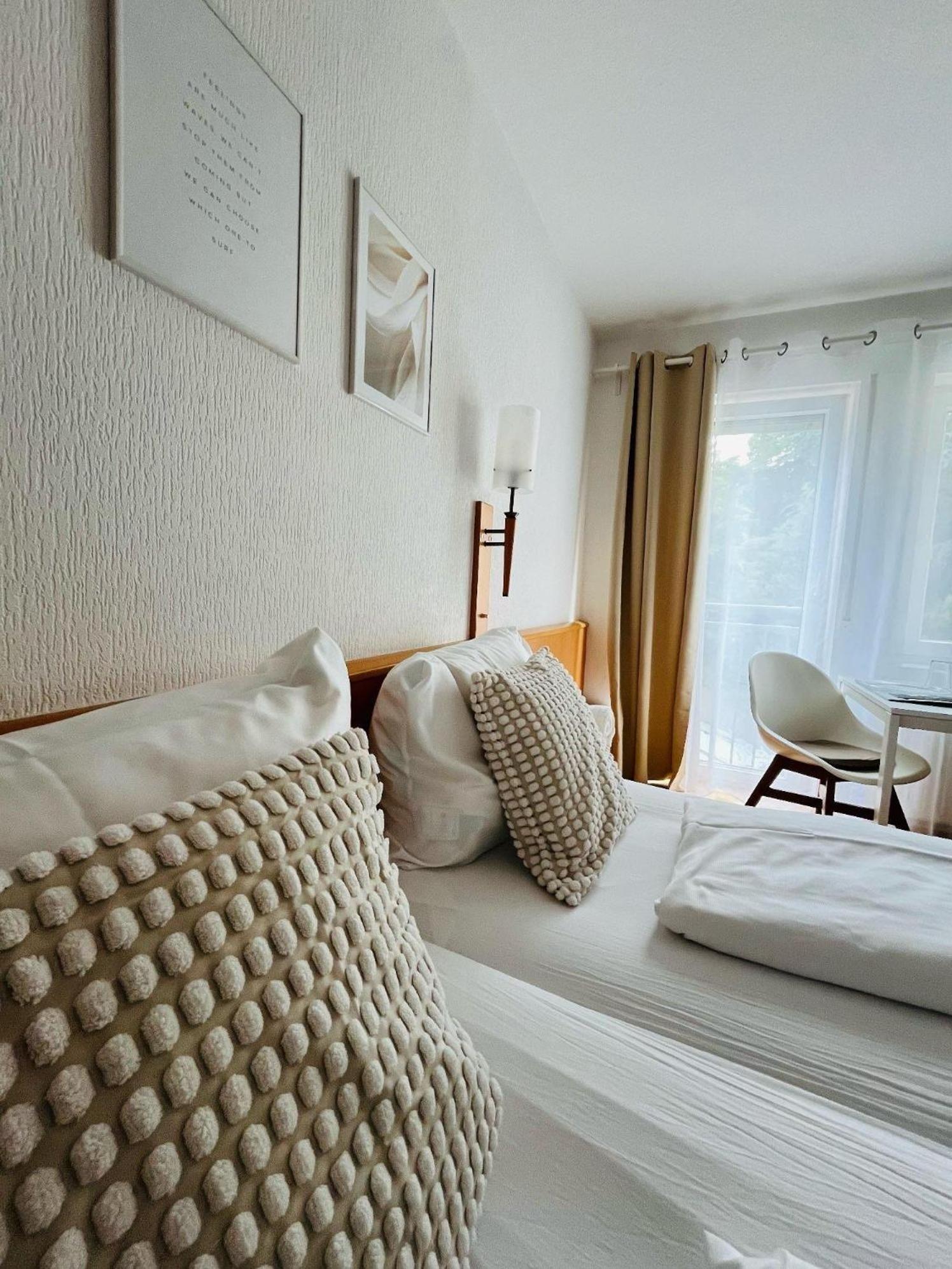 Am Landhaus - Gaestezimmer Walsheim Room photo